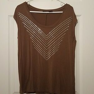 🍎3/$10 The Limited brown t-shirt with rhinestones
